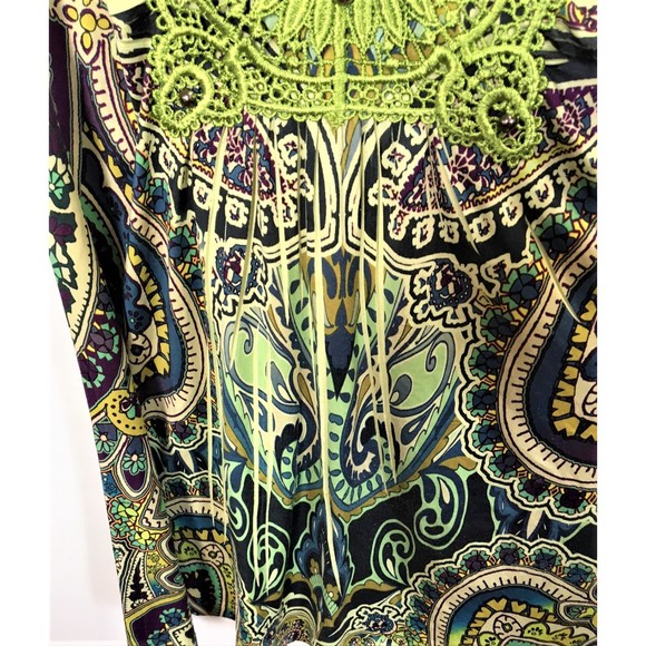 Live and Let Live Green Paisley Short Sleeve Women's SZ Small Top - Picture 10 of 10
